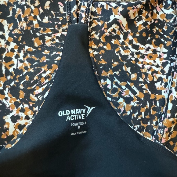 Old Navy Active Top - Picture 3 of 5
